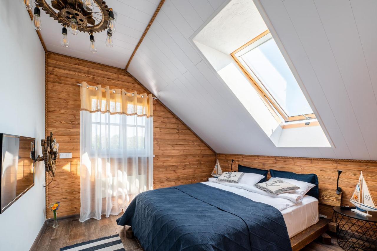 Pakri Parun Aparthotel Paldiski Buitenkant foto