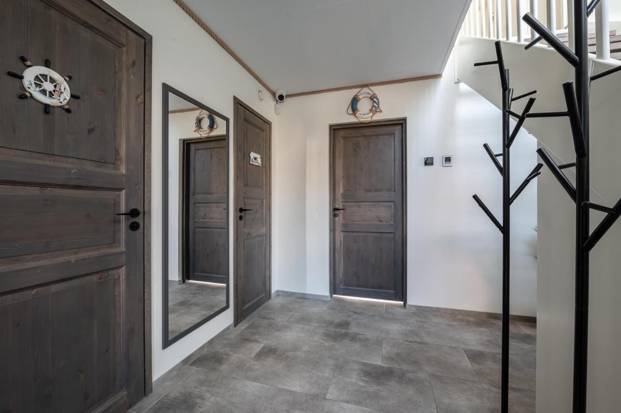 Pakri Parun Aparthotel Paldiski Buitenkant foto