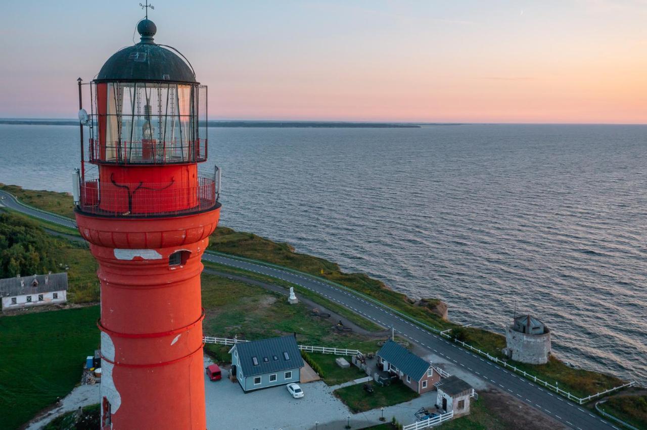 Pakri Parun Aparthotel Paldiski Buitenkant foto