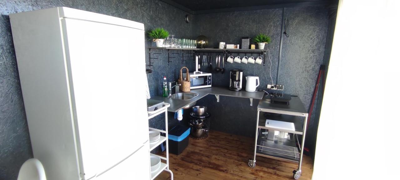 Pakri Parun Aparthotel Paldiski Buitenkant foto