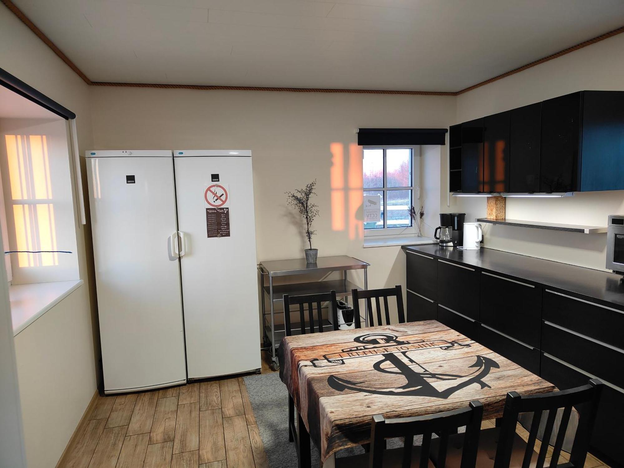 Pakri Parun Aparthotel Paldiski Buitenkant foto